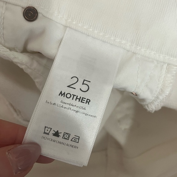 MOTHER Insider Crop Step Fray White Flare Jeans in Glass Slipper Raw Hem Size 25 - Picture 11 of 16